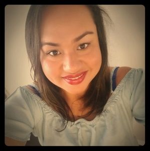 Meet your Posher, Cynthia